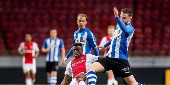 罗的失误以 罗的失误以