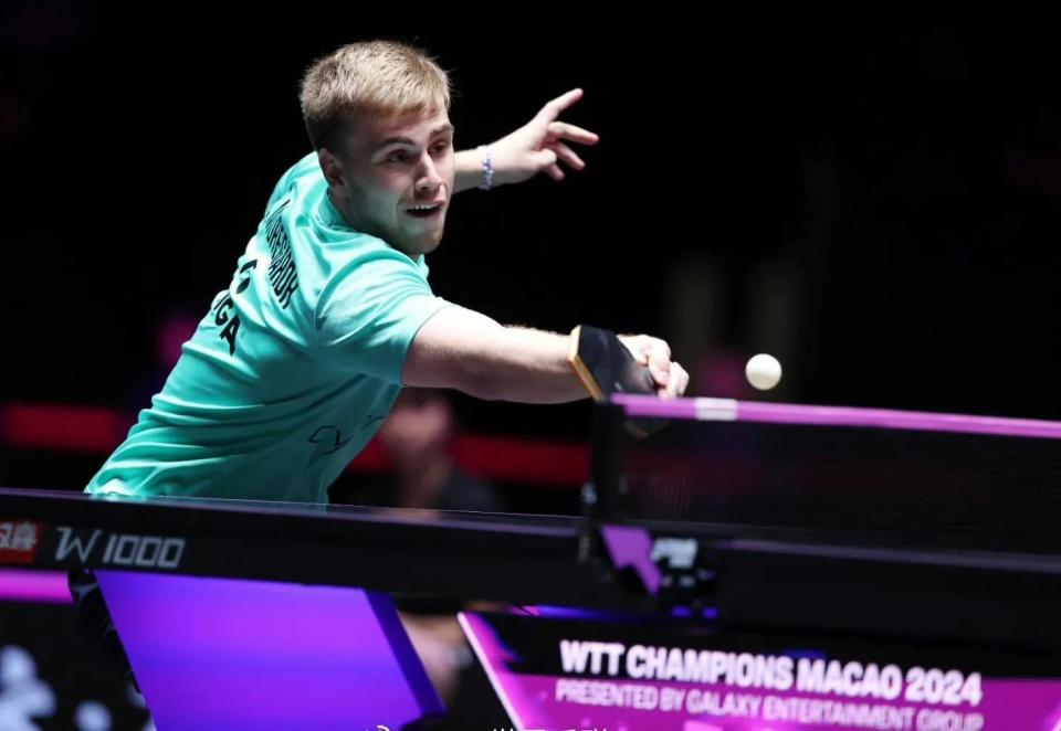 她在最后的 她在最后的