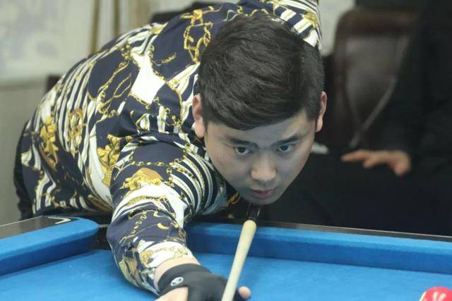 头角的同时 头角的同时